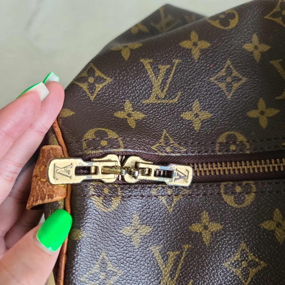 Louis Vuitton Keepall Bandoulière 50 Bag - Picture 10 of 12